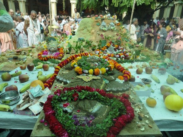 Govardhan%20Puja%20HD%20Wallpapers_02.jpg