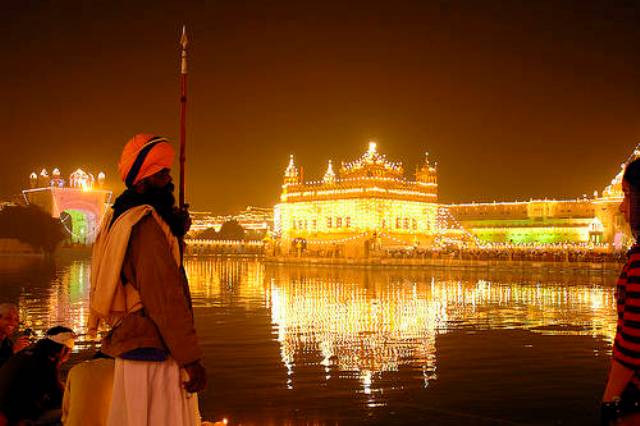 Guru%20Nanak%20Jayanti%20Celebrations_04.jpg