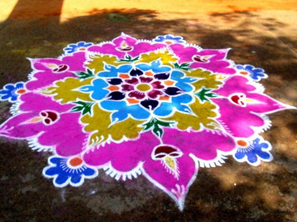 Diwali%20latest%20Rangoli_02.jpg