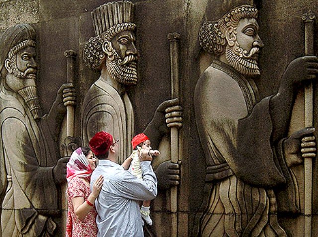 Happy%20Parsi%20New%20Year_02.JPG