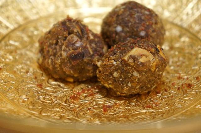 Chocolate%20and%20Walnut%20Modak.jpg