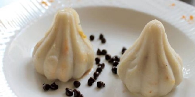 Gulkand%20and%20Mawa%20Modak.jpg