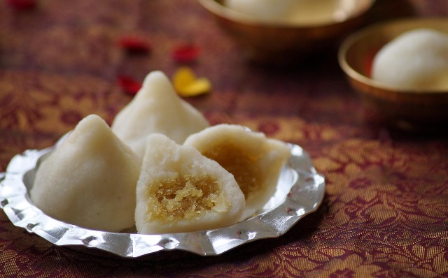 Modak%20for%20Ganesh%20Chaturthi_02.jpg