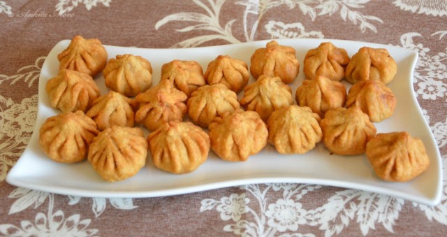 Modak%20with%20Nuts%20and%20Poppy%20Seeds.jpg