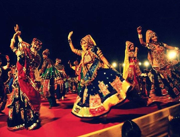 Navratri%20Raas%20Garba_02.jpg