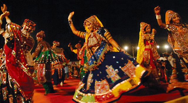 Navratri%20Raas%20Garba_04.jpg