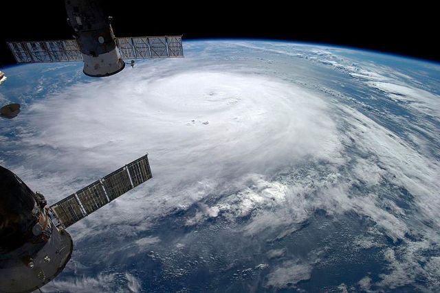 Hurricane%20Gonzalo_02.jpg