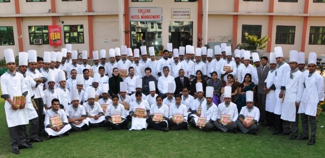 Hotel-Management%20Colleges_02.jpg