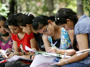 BMS,%20BBA%20(FIA),%20BA%20(Hons)%20Business%20Economics_01.jpg
