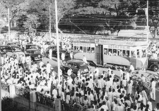 140%20year%20old%20public%20transport%20of%20India_3.jpg
