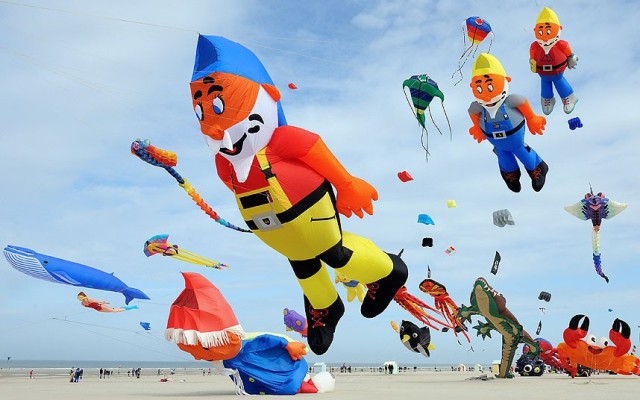 Kite%20HD%20Wallpapers_05.jpg