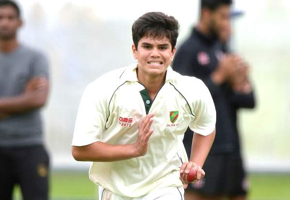 arjun-tendulkar-took-part-in-englands-training-session.jpg