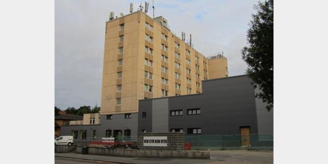 Waltham%20Forest%20YMCA%20building,%20London.JPG